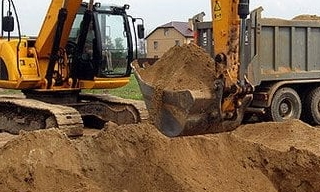 Выкопать яму экскаватором в Лангепасе от 951 руб. - 2Землекопа-Лнг