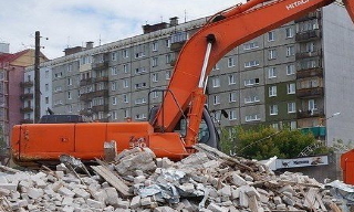 Вывоз строительного мусора с участка в Лангепасе недорого от 1585 руб. | 2Землекопа-Лнг