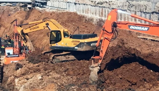 Разработка котлована экскаватором под фундамент в Лангепасе — цена от 2642 руб. | 2Землекопа-Лнг